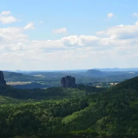Haus Am Stein Haus 1 Holiday home Konigstein an der Elbe